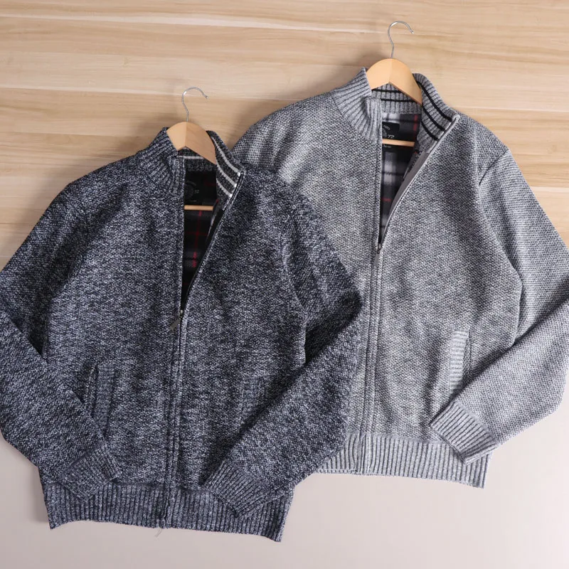 Теплый вязаный кардиган Fce для мужчин, однотонный воротник-стойка с цветочным принтом, вязаный материал, осень-зима, повседневный Sle Jaet
Теплый вязаный кардиган Fce для мужчин, однотонный воротник-стойка с цветочным принтом, вязаный материал, осень-зима, повседневный Sle Jaet