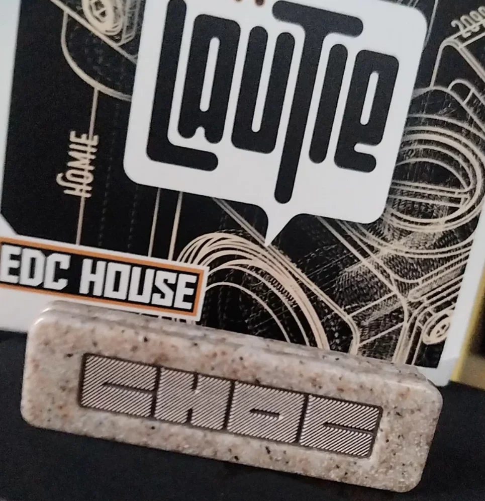 Использованные игрушки-антистресс EDC LAUTIE CHOC, слайдеры для снятия стресса
Использованные игрушки-антистресс EDC LAUTIE CHOC, слайдеры для снятия стресса