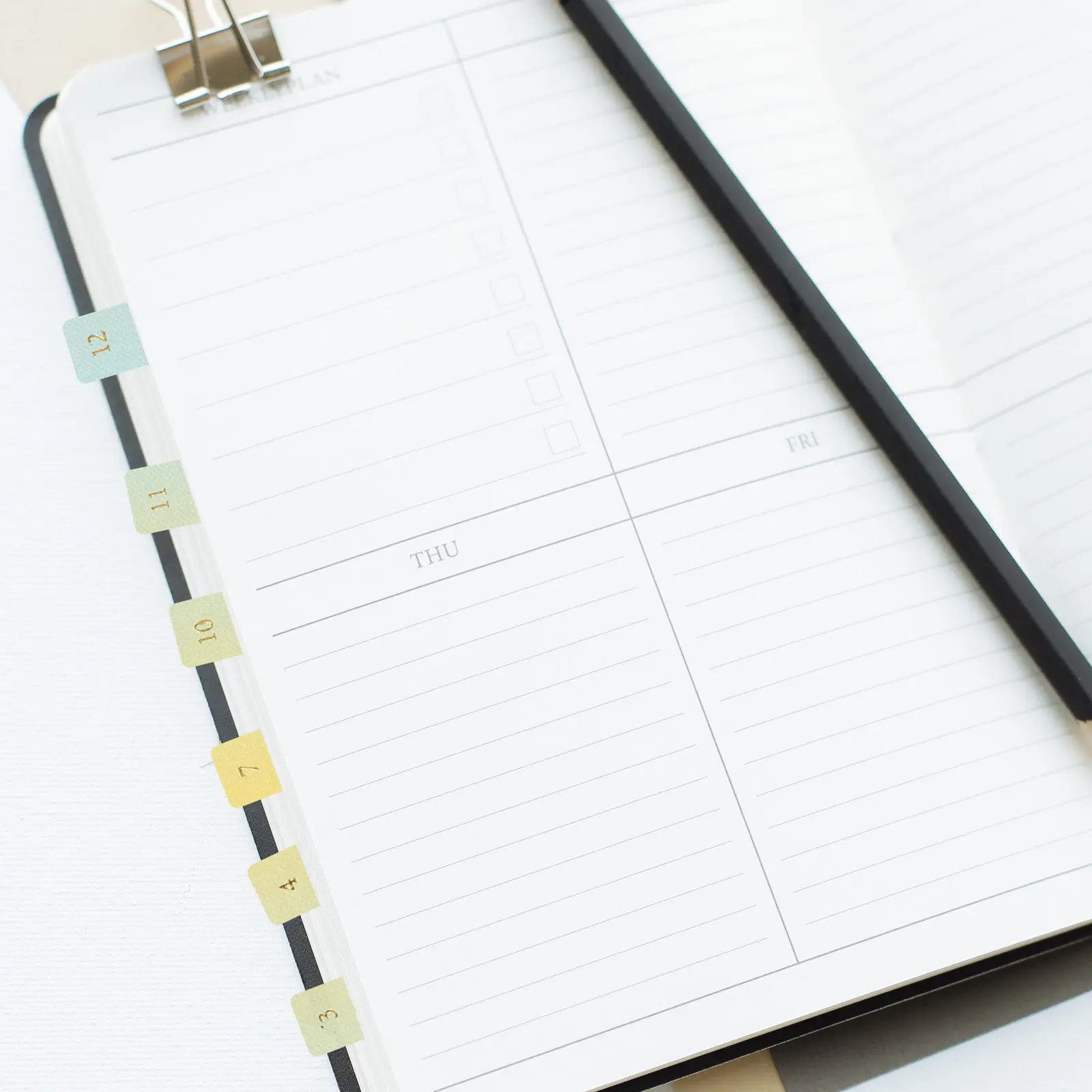 20 Sheets Gradient Month Sticky Labels Tear-Resistant Index Tabs for Notebooks Planners Reminders Classification
20 Sheets Gradient Month Sticky Labels Tear-Resistant Index Tabs for Notebooks Planners Reminders Classification