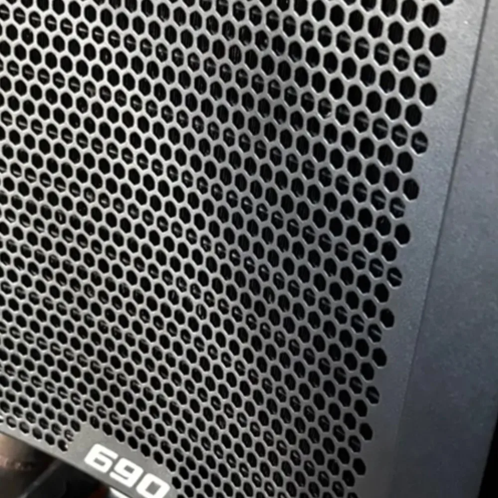 2019 Motorcycle Accessories Radiator Guard Grille Protection Cover Protector FOR 690 DUKE R 690Duke/R 690Duke Duke690 2012-2018
2019 Motorcycle Accessories Radiator Guard Grille Protection Cover Protector FOR 690 DUKE R 690Duke/R 690Duke Duke690 2012-2018