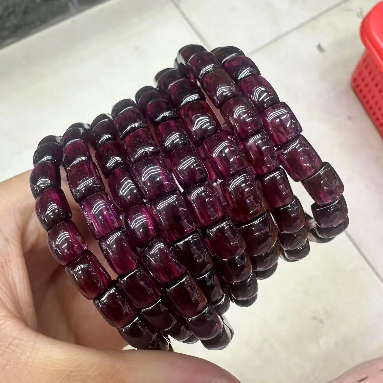 AAA Quality Brazil Purple Garnet Bracelet Natural Gemstone Jewelry Bangle Trendy-accessory for Woman for Man for Gift Wholesale
AAA Quality Brazil Purple Garnet Bracelet Natural Gemstone Jewelry Bangle Trendy-accessory for Woman for Man for Gift Wholesale
