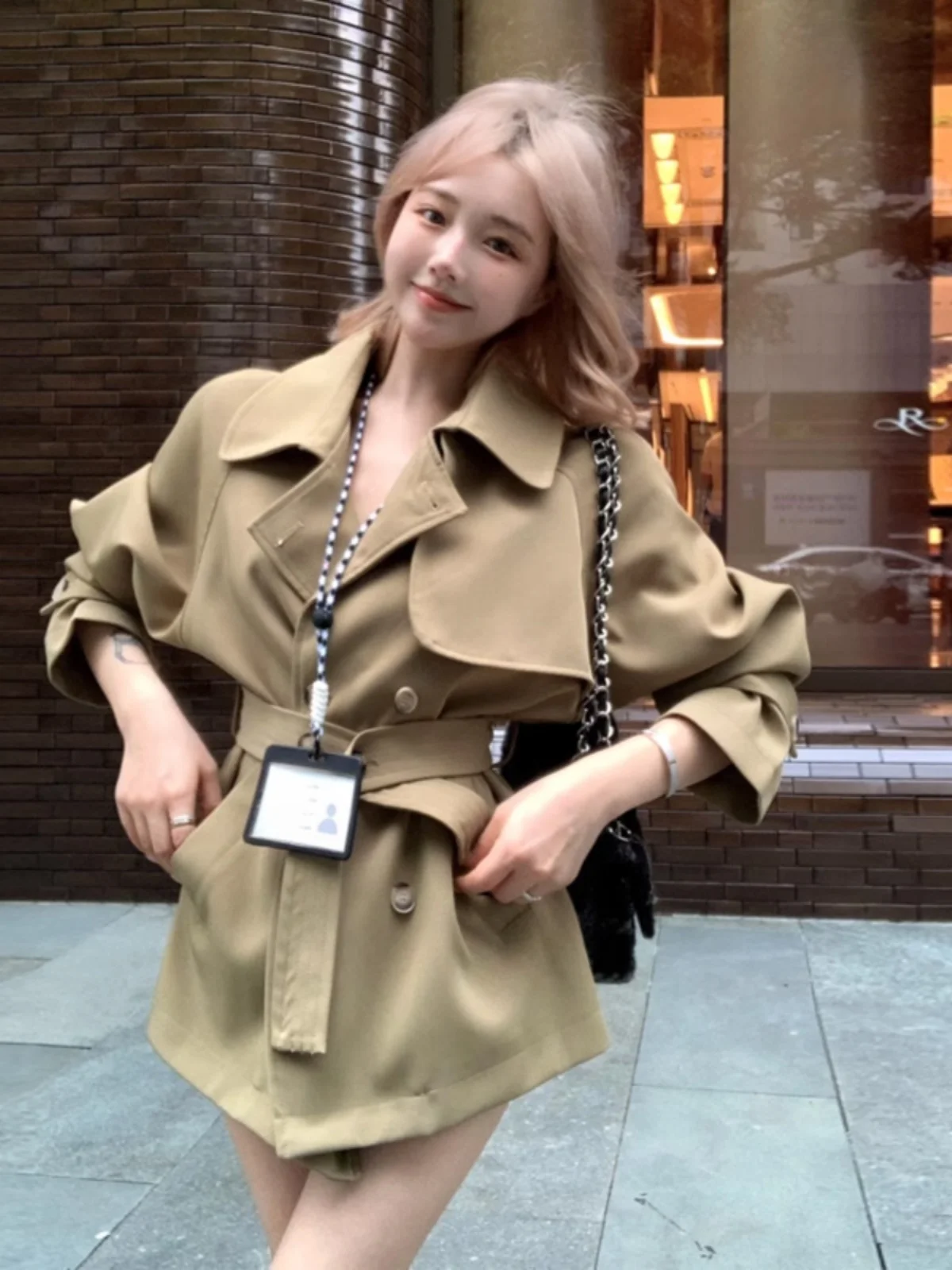 Elegant Long Sleeve Windbreaker Coat Women's Autumn New Waist Cinched Belted Mid-Length Casual Open Cardigan Top
Elegant Long Sleeve Windbreaker Coat Women's Autumn New Waist Cinched Belted Mid-Length Casual Open Cardigan Top