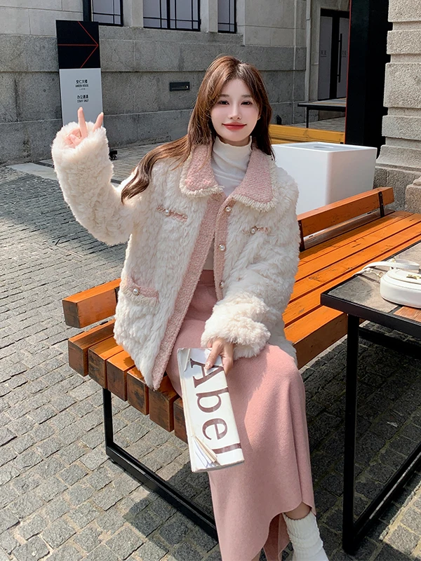 Женская утепленная куртка из овечьей шерсти в корейском стиле, повседневная, свободного кроя, с длинными рукавами, на пуговицах, осенне-зимняя, цветная
Женская утепленная куртка из овечьей шерсти в корейском стиле, повседневная, свободного кроя, с длинными рукавами, на пуговицах, осенне-зимняя, цветная