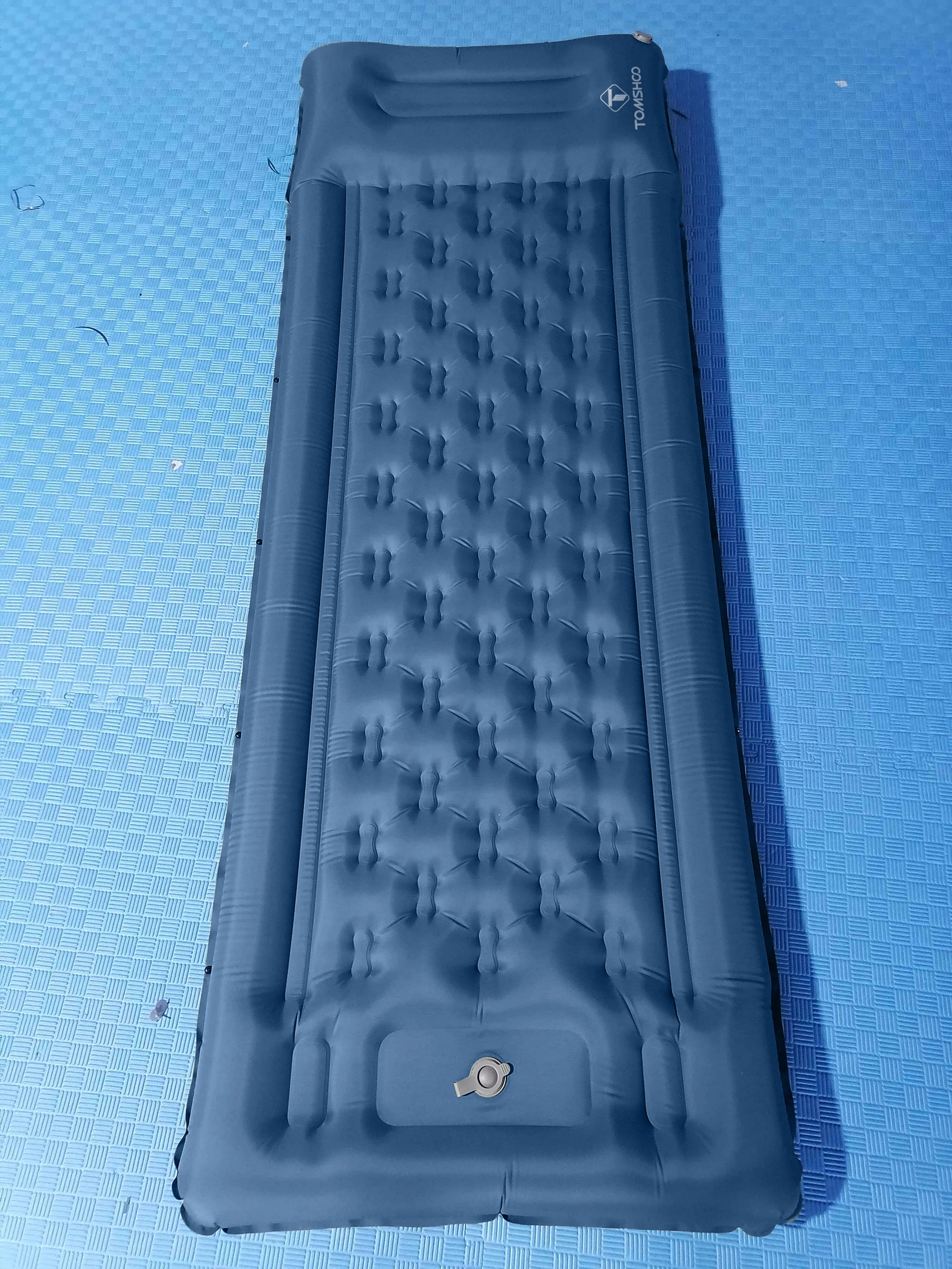 Надувной матрас TOMSHOO для кемпинга, одноместный, с встроенной подушкой и ножным насосом, портативный.
Надувной матрас TOMSHOO для кемпинга, одноместный, с встроенной подушкой и ножным насосом, портативный.