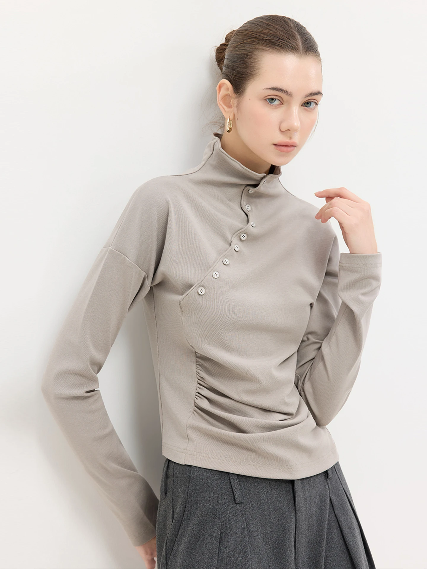 Elegant LUR Knitted Top Half High Collar Waist Cinching Asymmetrical Spring 2026 Women's Fashion Rigid Fit Long Sleeve T-Shirt
Elegant LUR Knitted Top Half High Collar Waist Cinching Asymmetrical Spring 2026 Women's Fashion Rigid Fit Long Sleeve T-Shirt