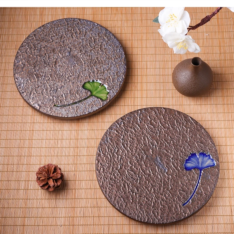 8-inch round dish flat ceramic sushi restaurant hand
8-inch round dish flat ceramic sushi restaurant hand