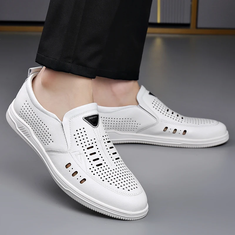 2025 New Men's Hole Shoes Breathable Hollow Leather Shoes Men's Leather Breathable Mesh One Pedal Sandals White
2025 New Men's Hole Shoes Breathable Hollow Leather Shoes Men's Leather Breathable Mesh One Pedal Sandals White