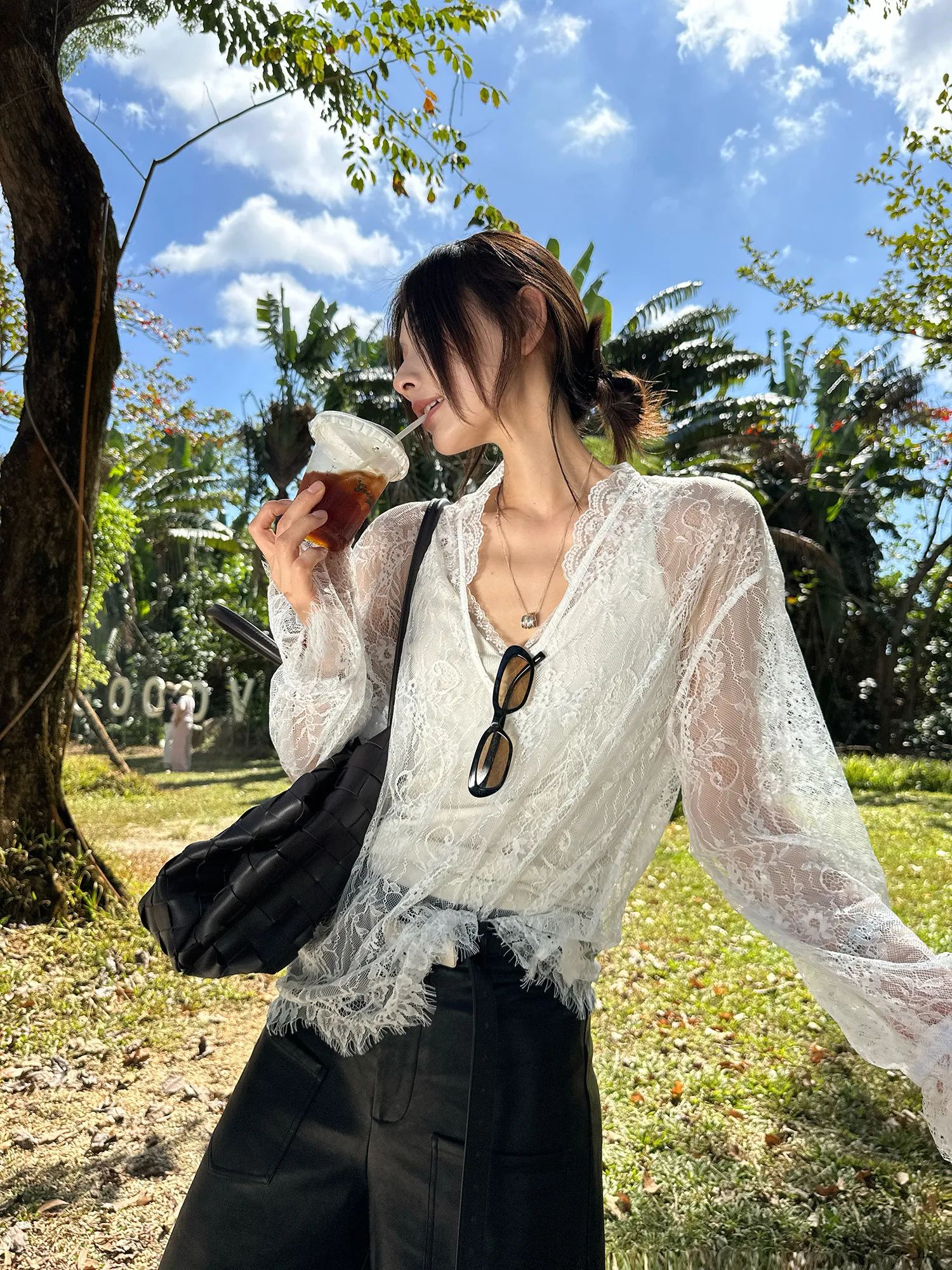 JCCC Shadow Design Long Sleeve Lace Base Shirt T-Shirt V-neck Women's Fashion Minimalist Style Polyester Fiber Casual Top
JCCC Shadow Design Long Sleeve Lace Base Shirt T-Shirt V-neck Women's Fashion Minimalist Style Polyester Fiber Casual Top