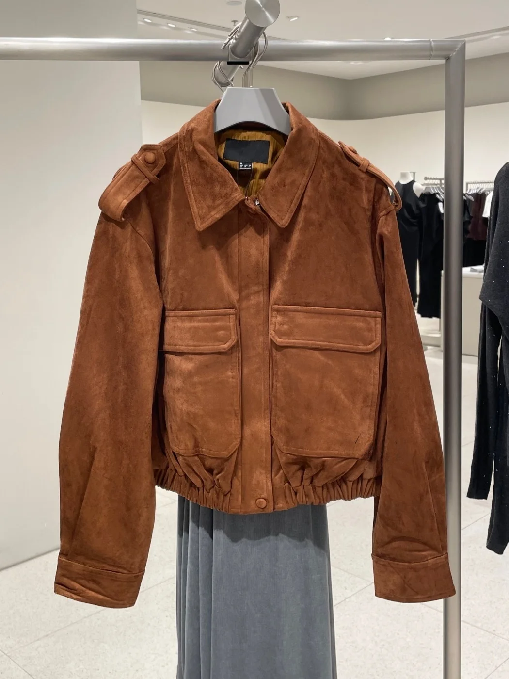 URBFHM повседневная замшевая куртка женская, осень 2021, Ci Hunting Sle, длинная застежка-молния све, эластичный подол, модная верхняя одежда
URBFHM повседневная замшевая куртка женская, осень 2021, Ci Hunting Sle, длинная застежка-молния све, эластичный подол, модная верхняя одежда