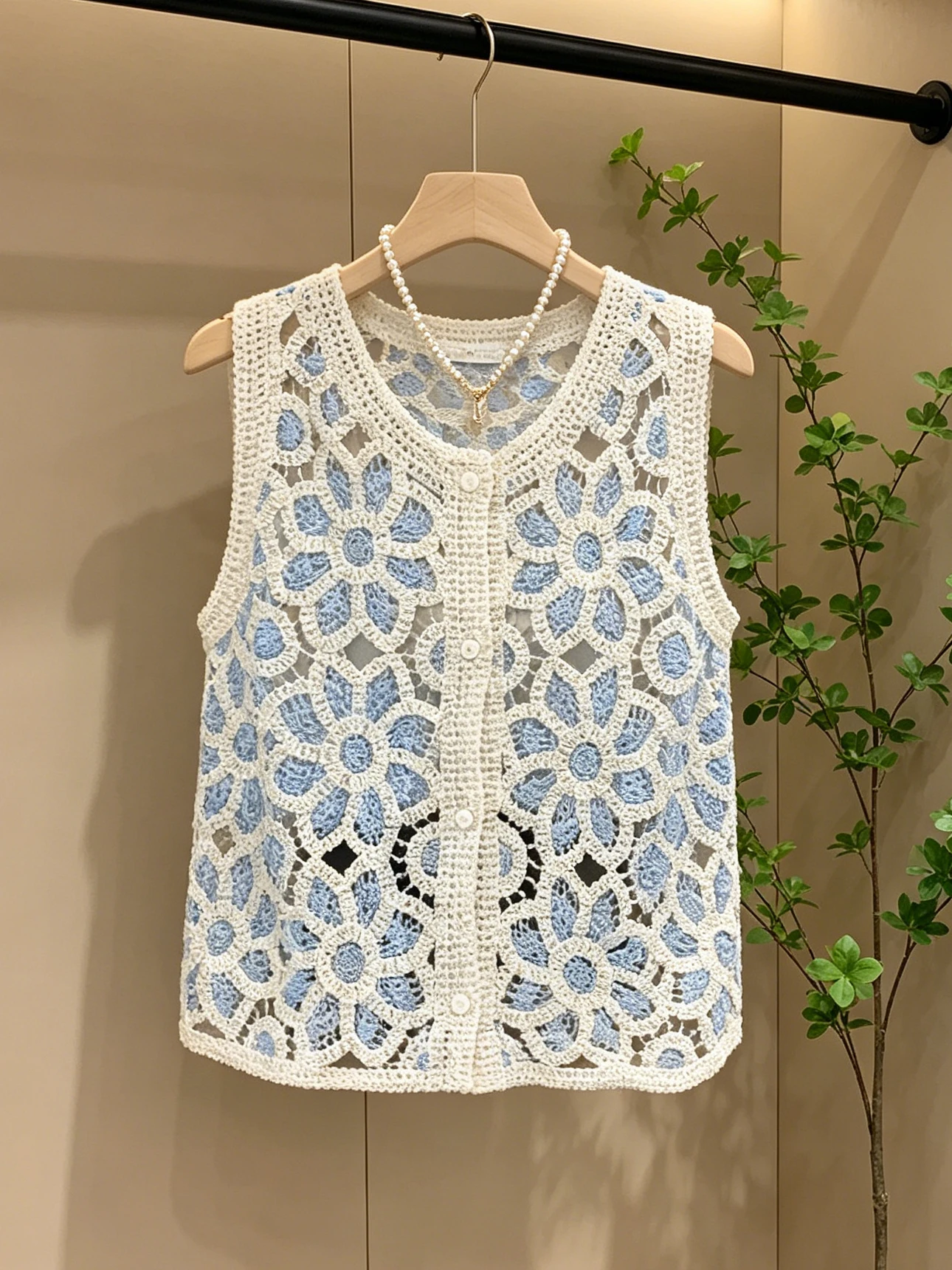 Bohemian Large Size Summer New Hooked Flower Hollow Knitted Vest Women's Fashion Sleeveless Top Outerwear Daily Commute Style
Bohemian Large Size Summer New Hooked Flower Hollow Knitted Vest Women's Fashion Sleeveless Top Outerwear Daily Commute Style