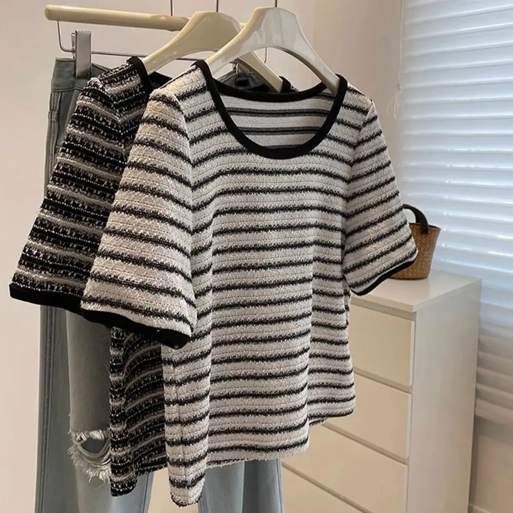 Unique Striped Short Sleeve Knitted T-shirt Women's Summer 2026 New American Vintage Chic Casual Versatile Short Sleeve Tops
Unique Striped Short Sleeve Knitted T-shirt Women's Summer 2026 New American Vintage Chic Casual Versatile Short Sleeve Tops
