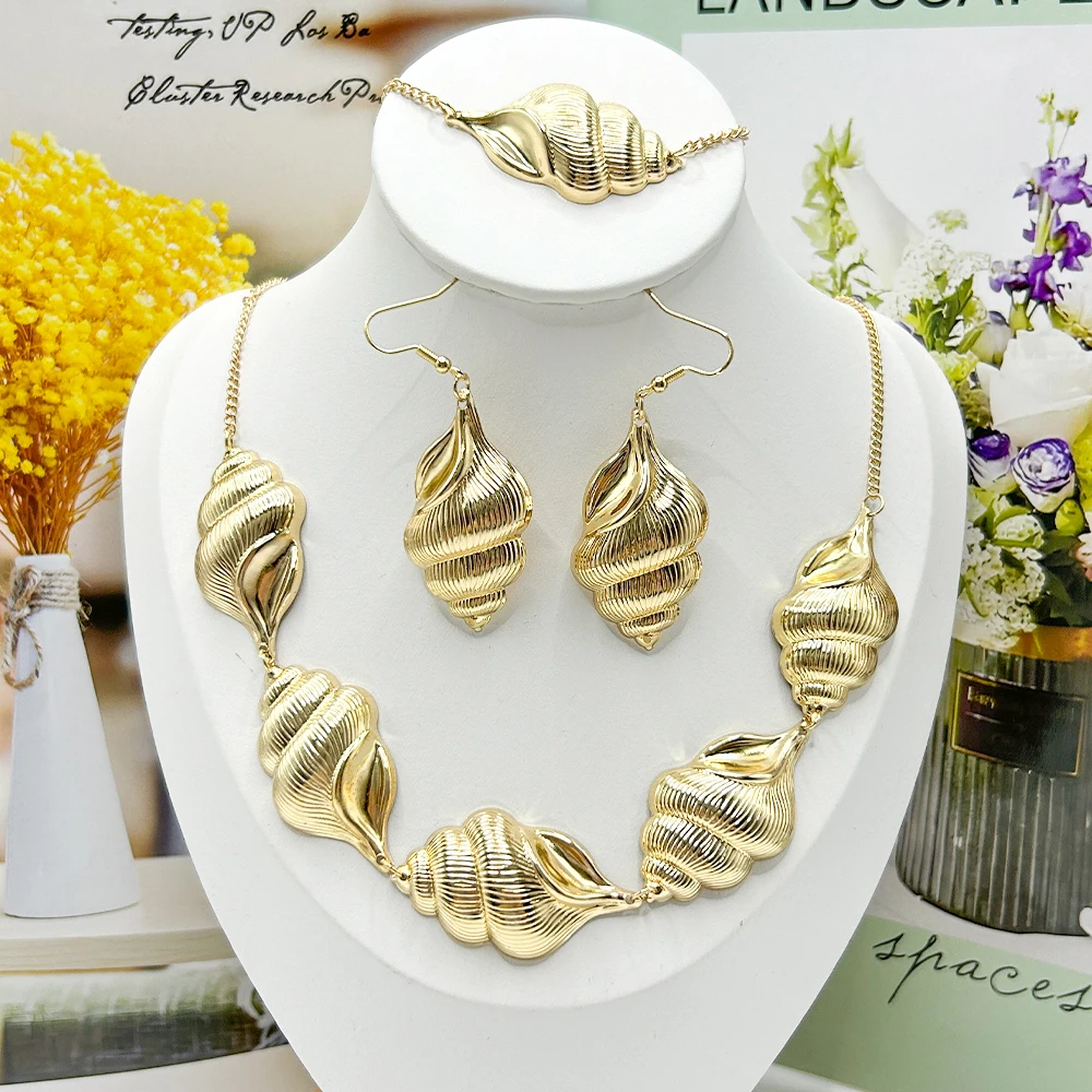 Jewelry Cuff Bangles Gold Color Necklace Earring Women Set Drop Earrings African Necklace Dubai Bracelets Wedding Party Gifts
Jewelry Cuff Bangles Gold Color Necklace Earring Women Set Drop Earrings African Necklace Dubai Bracelets Wedding Party Gifts