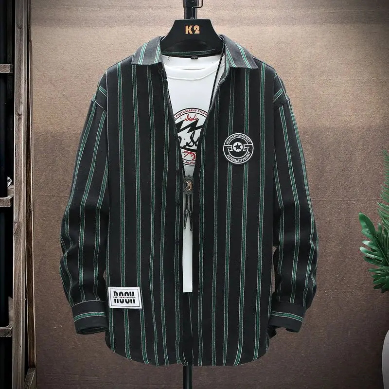 Мужская одежда, винтажная полосатая рубашка с принтом и аппликацией на пуговицах с лацканами, уличная одежда, повседневные свободные топы с длинными рукавами, Camisas De Hombre
Мужская одежда, винтажная полосатая рубашка с принтом и аппликацией на пуговицах с лацканами, уличная одежда, повседневные свободные топы с длинными рукавами, Camisas De Hombre