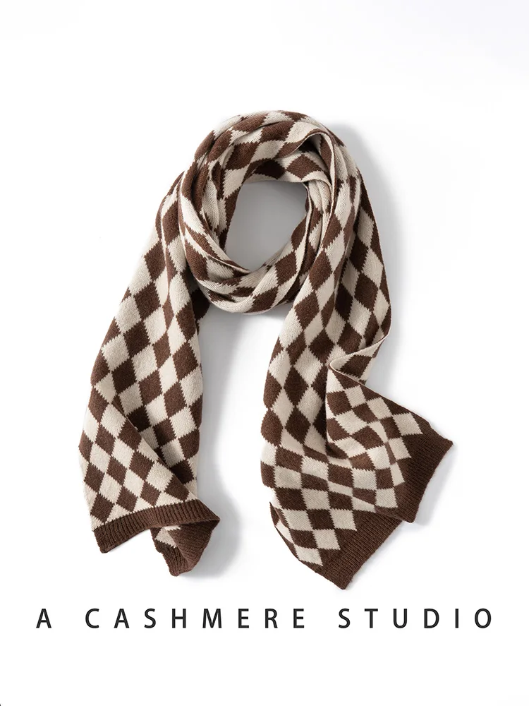New Women 100% Cashmere Scarf Autumn Winter Cashmere Chessboard Long Shawl Casual Style Soft Warm Scarf Luxury Classic Chic Tops
New Women 100% Cashmere Scarf Autumn Winter Cashmere Chessboard Long Shawl Casual Style Soft Warm Scarf Luxury Classic Chic Tops
