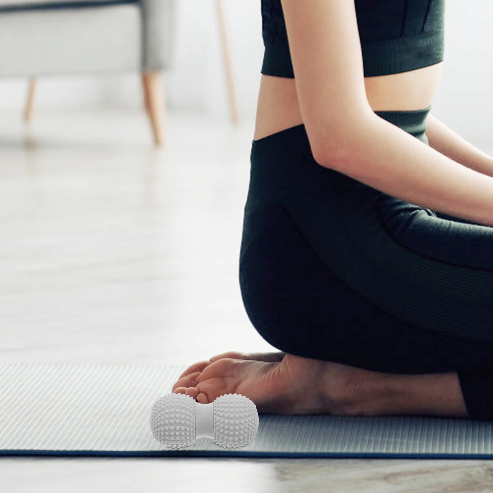 Yoga Massage Ball Portable Spiky Texture Muscle Massager Tool for Neck Back Foot Deep Tissue Relaxation Fitness Recovery
Yoga Massage Ball Portable Spiky Texture Muscle Massager Tool for Neck Back Foot Deep Tissue Relaxation Fitness Recovery