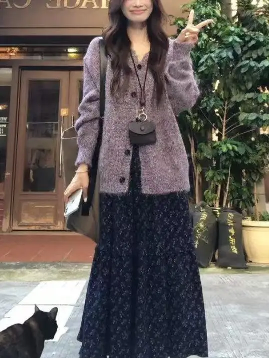 Изящный фиолетовый вязаный кардиган-жакет с цветочным принтом, женский, новая коллекция 2025 года, корейский стиль, теплый
Изящный фиолетовый вязаный кардиган-жакет с цветочным принтом, женский, новая коллекция 2025 года, корейский стиль, теплый