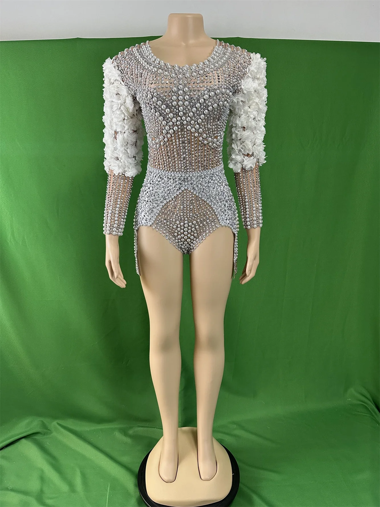 Women Flower Full Rhinestone Sparkly Singer Birthday Queen Bodysuits Cheer Dancer 2025 Drag Costume
Women Flower Full Rhinestone Sparkly Singer Birthday Queen Bodysuits Cheer Dancer 2025 Drag Costume