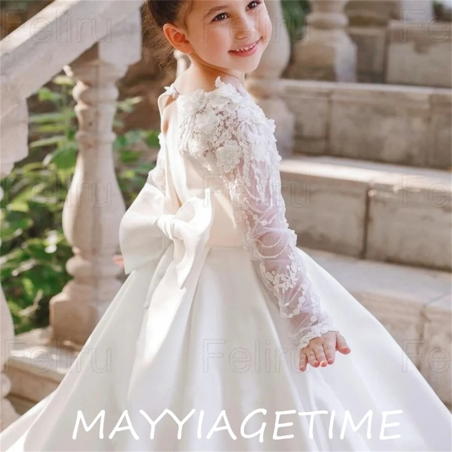 Flower Girl Dresses For Wedding Evening Party Kids Luxury Princess White Satin Gown Backless Illusion Lace With Bow Gowns
Flower Girl Dresses For Wedding Evening Party Kids Luxury Princess White Satin Gown Backless Illusion Lace With Bow Gowns