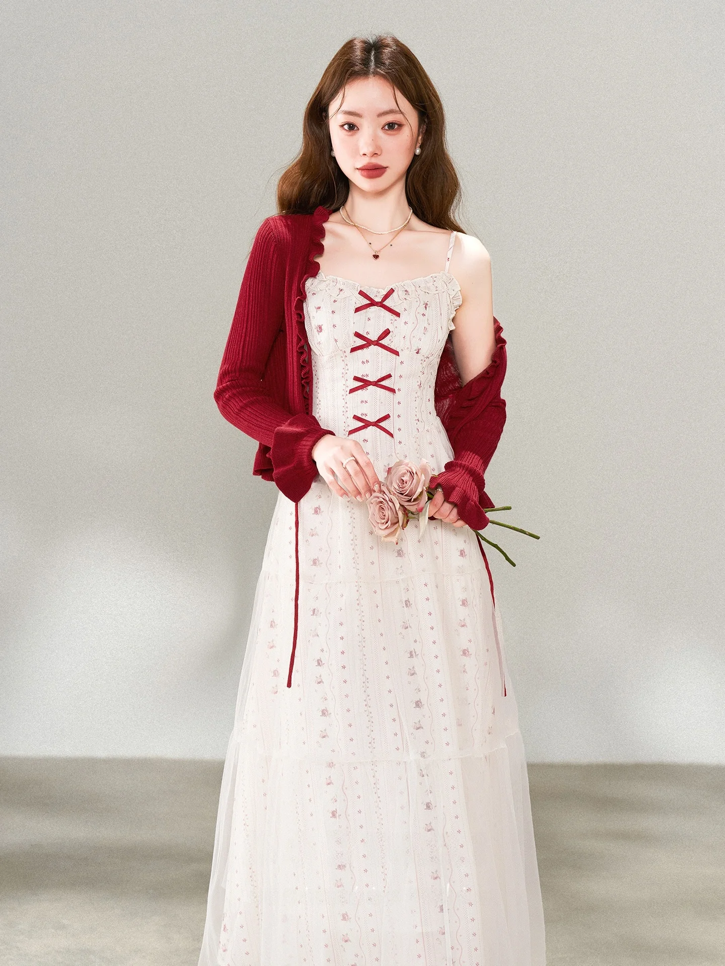 Red Floral Print Open Cardigan And Strap Dress Two-Piece Set Women's Spring Summer New Style High Waist Midi Dress Casual Wear
Red Floral Print Open Cardigan And Strap Dress Two-Piece Set Women's Spring Summer New Style High Waist Midi Dress Casual Wear