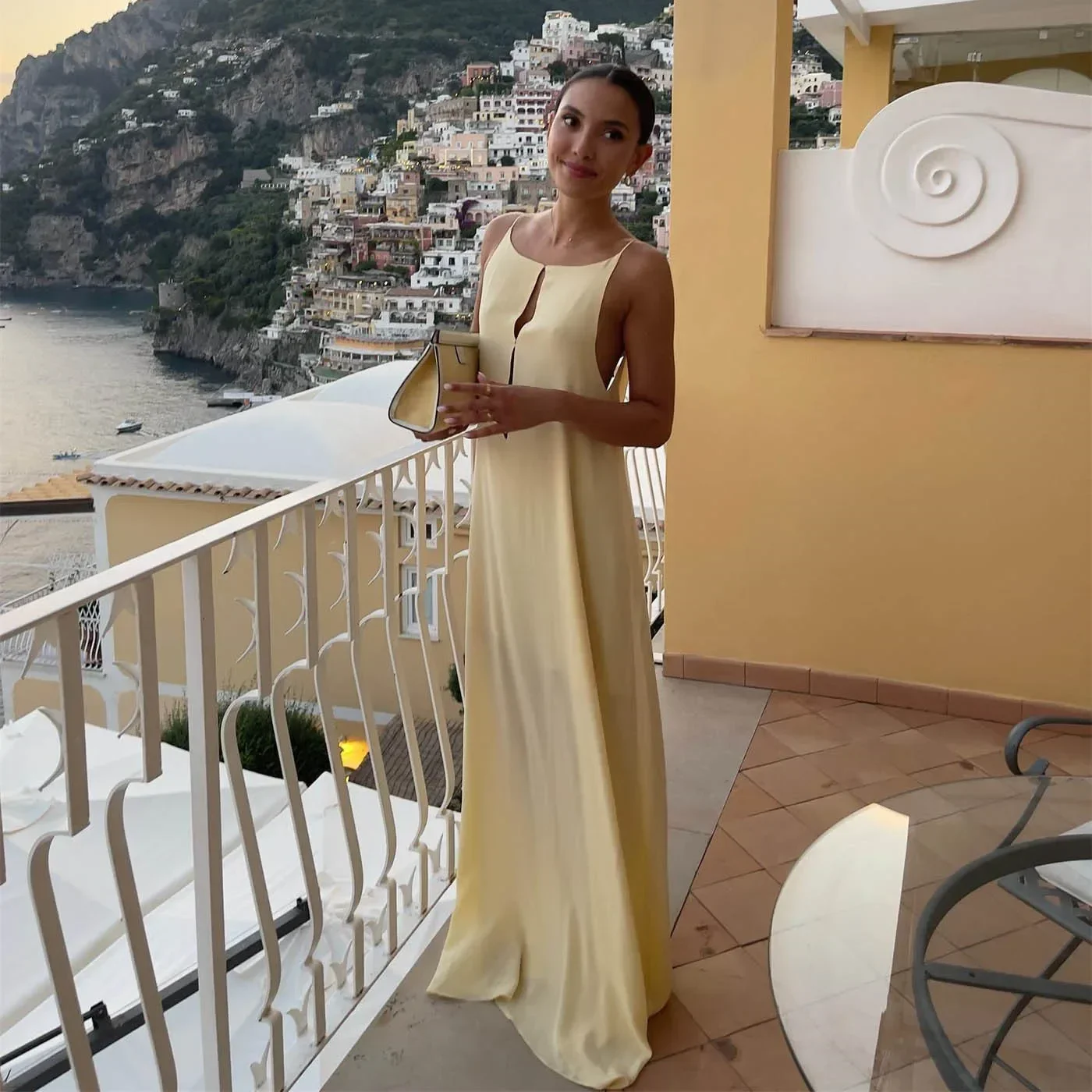 Sexy Backless Satin Maxi Dress For Women Fashion Sleeveless Female Solid Slim Dresses 2025 Summer Lady White Beach Holiday Robes
Sexy Backless Satin Maxi Dress For Women Fashion Sleeveless Female Solid Slim Dresses 2025 Summer Lady White Beach Holiday Robes