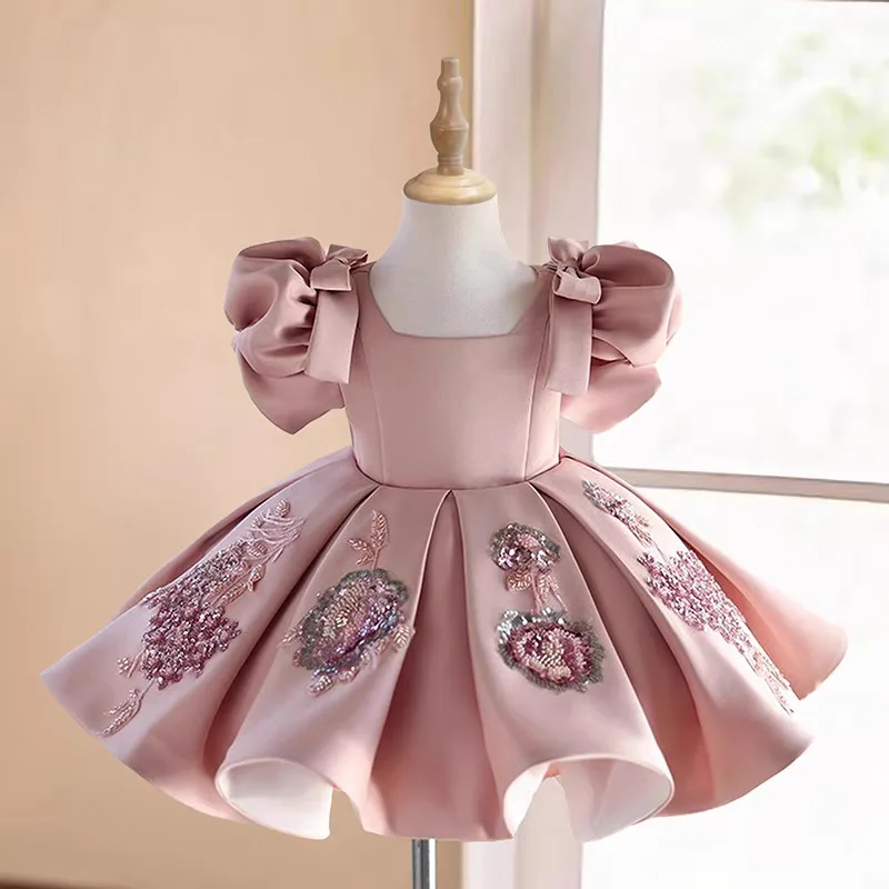 Luxury Sequins Embroidery Silk Dress Child Bow Vestido Baby Girls Dress Princess Kids Wedding1st Birthday Pageant Party Gown
Luxury Sequins Embroidery Silk Dress Child Bow Vestido Baby Girls Dress Princess Kids Wedding1st Birthday Pageant Party Gown