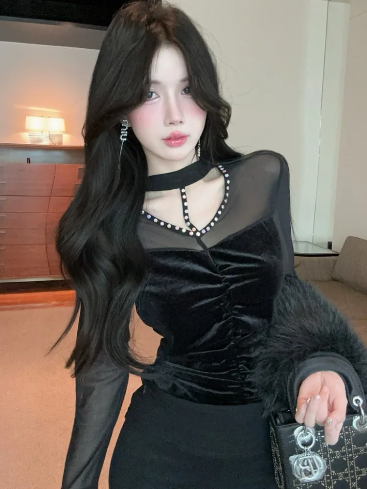 Elegant Velvet Mesh Base Shirt Women's Autumn Fashion Sexy Neck Hanging Long Sleeve T-Shirt Slim Folded Top Commute Style Kor...
Elegant Velvet Mesh Base Shirt Women's Autumn Fashion Sexy Neck Hanging Long Sleeve T-Shirt Slim Folded Top Commute Style Kor...