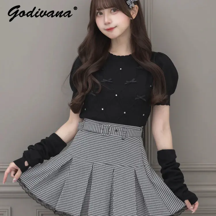 Japanese New Delicate Bow Rhinestone Diamond Pattern Woven Knitted Sweater with Sleeves Women's Sweet Short Sweater Knitwear
Japanese New Delicate Bow Rhinestone Diamond Pattern Woven Knitted Sweater with Sleeves Women's Sweet Short Sweater Knitwear