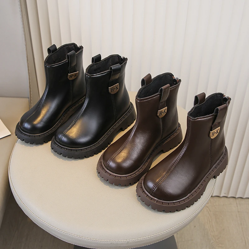Girls Ankle Boots Round Toes Soft Bottom Kids Casual Short Boots Back Zipper 2025 Autumn New Children Fashion Boots Non-slip
Girls Ankle Boots Round Toes Soft Bottom Kids Casual Short Boots Back Zipper 2025 Autumn New Children Fashion Boots Non-slip