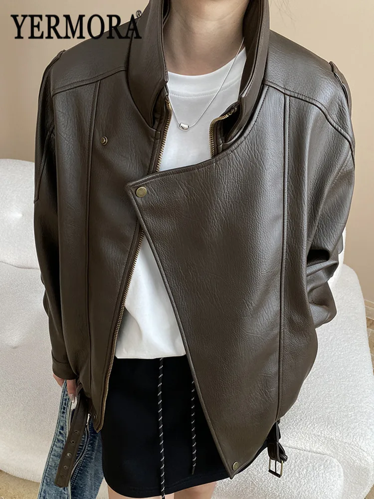 YERMORA Brown PU Leather Zipper Casual Jacket For Women Lapel Long Sleeve Loose New Coat Fashion Tide Spring Autumn 2026
YERMORA Brown PU Leather Zipper Casual Jacket For Women Lapel Long Sleeve Loose New Coat Fashion Tide Spring Autumn 2026