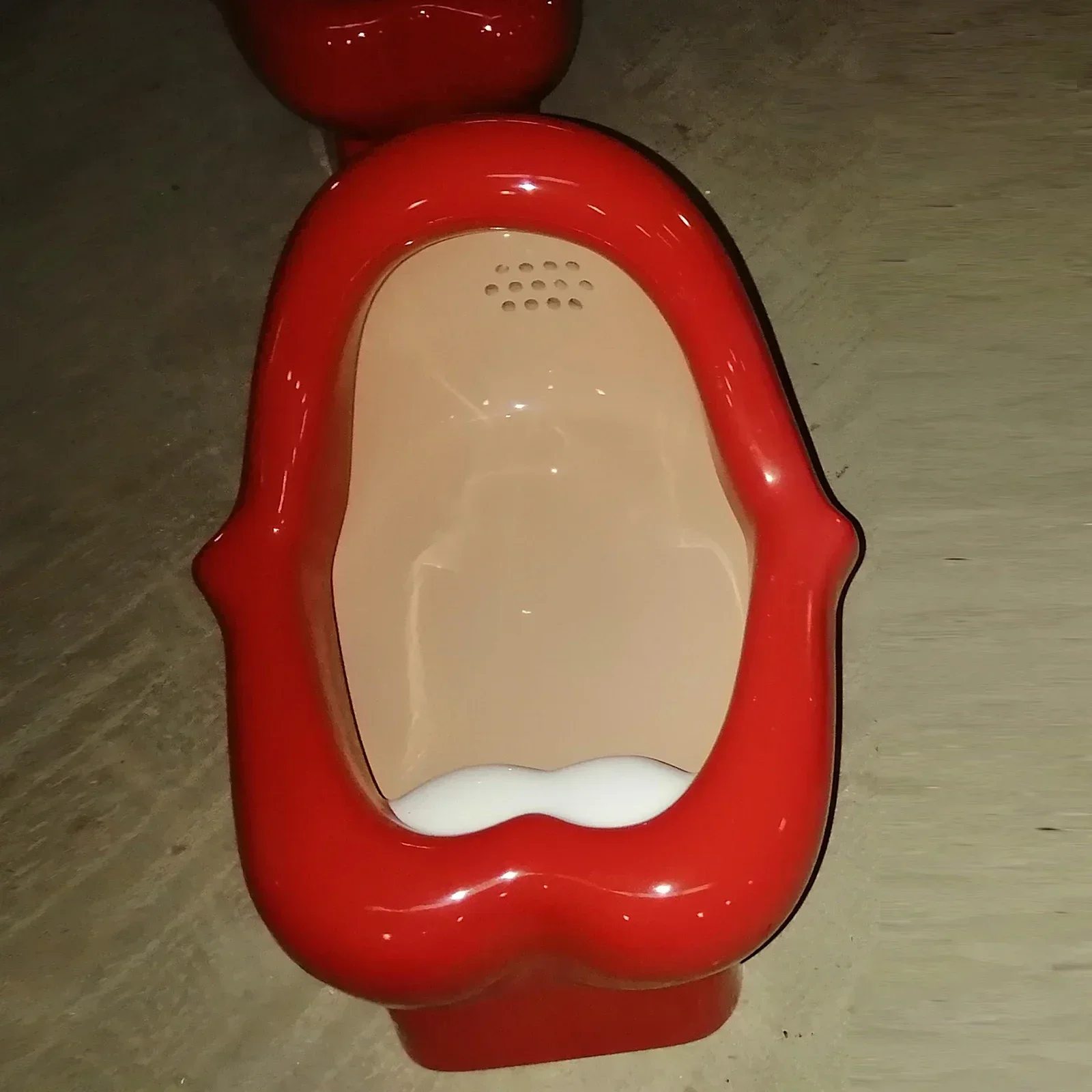 Top Quality Hot Saleskiss Urinary 3d Piss Toilet Pan Toilettes Salon Urine Device Hot Urination Red Bloody Urine Lip Bar Funny S
Top Quality Hot Saleskiss Urinary 3d Piss Toilet Pan Toilettes Salon Urine Device Hot Urination Red Bloody Urine Lip Bar Funny S