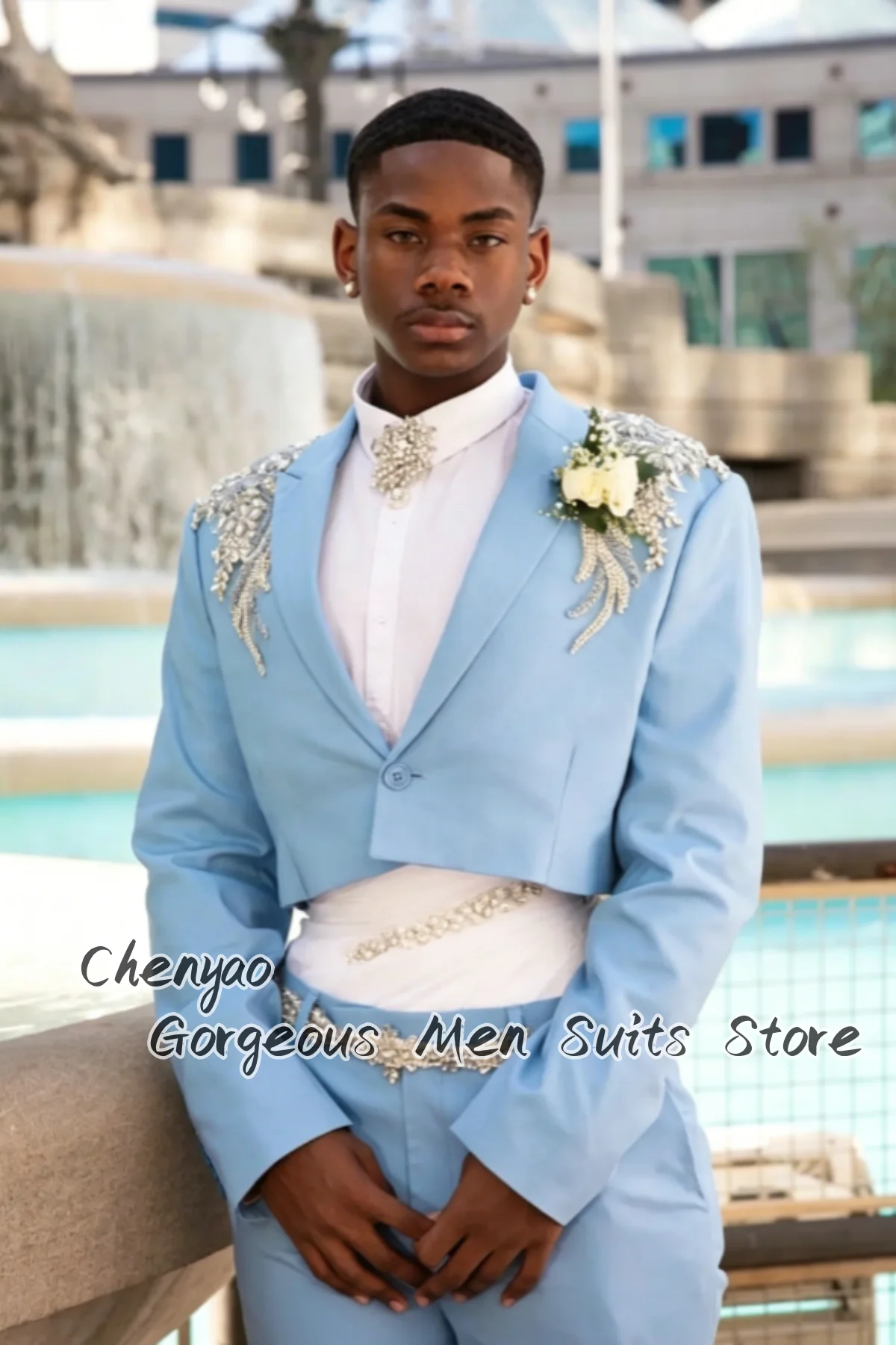 Stylish Glitter Rhinestone Short Men Suit Customized Groom Wedding Party Tuxedos 2 Piece Sets Male Prom Blazers ropa hombre
Stylish Glitter Rhinestone Short Men Suit Customized Groom Wedding Party Tuxedos 2 Piece Sets Male Prom Blazers ropa hombre
