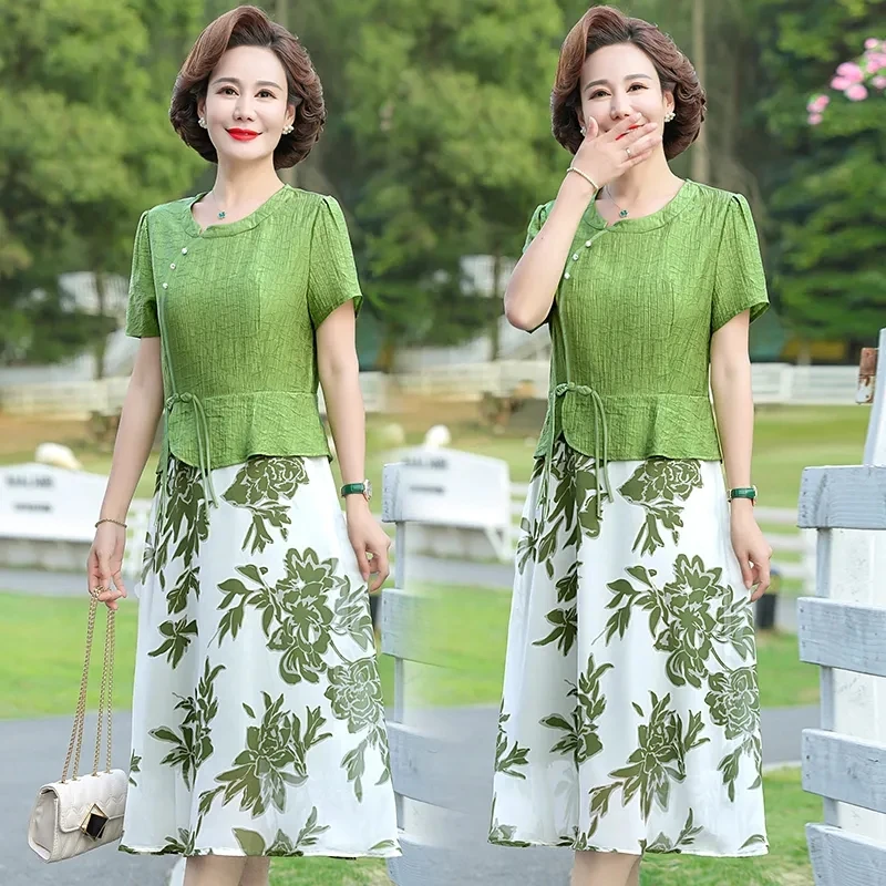 Luxury Fake Two-Piece Chiffon dress 2025 summer new national style super fairy covered meat slim floral suit dress Green Print
Luxury Fake Two-Piece Chiffon dress 2025 summer new national style super fairy covered meat slim floral suit dress Green Print