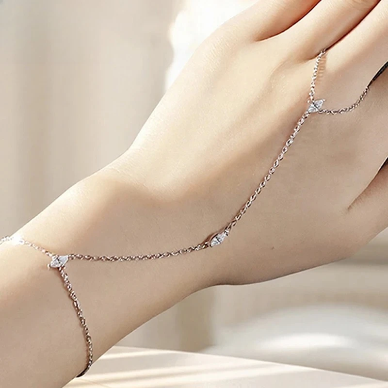 3*6mm Marquise Cut Moissanite Bracelets for Women Adjustable Chain 3 Gems 100% S925 Sterling Silver Plated 18K Jewelry Bracelet
3*6mm Marquise Cut Moissanite Bracelets for Women Adjustable Chain 3 Gems 100% S925 Sterling Silver Plated 18K Jewelry Bracelet
