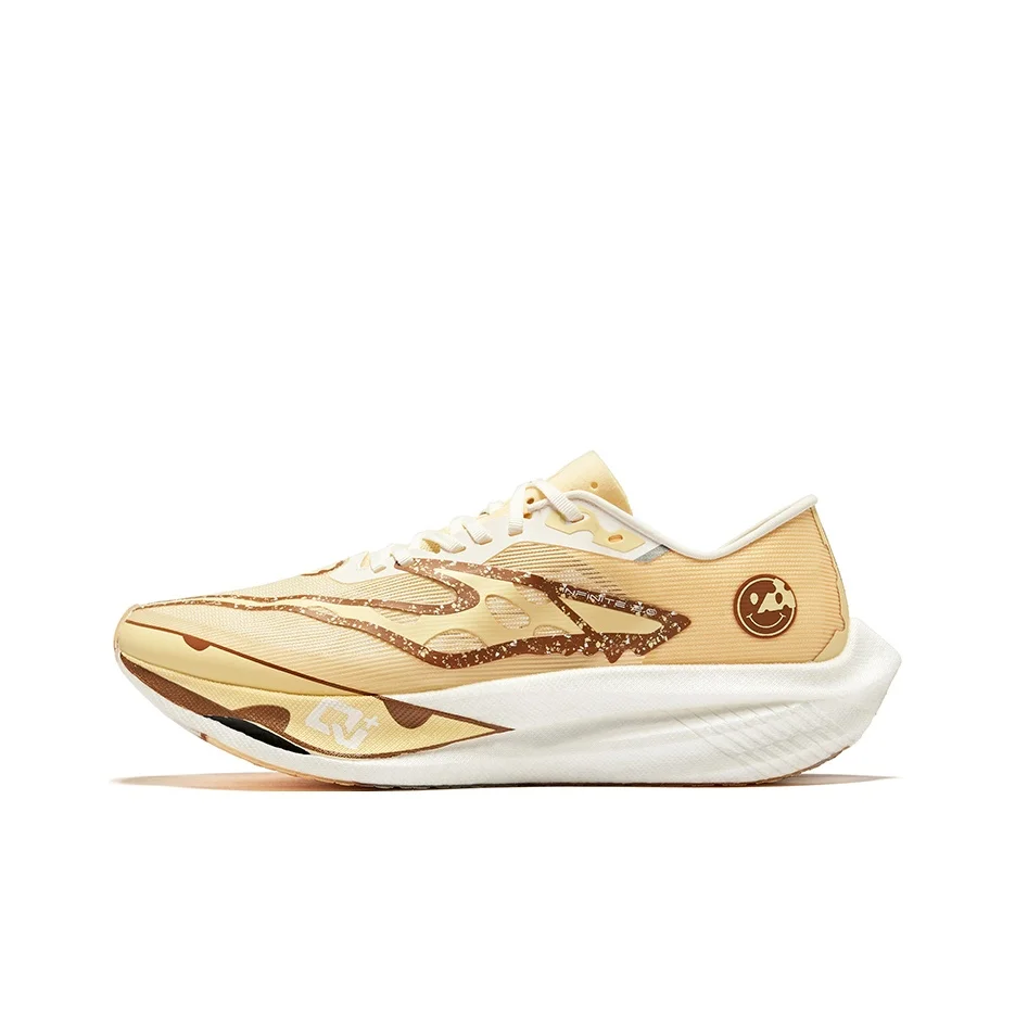 Erke Cyan Realm 2.0 Cushioning Rebound Low top Running Shoes Men's Cheeses Colorway 11124203235-002
Erke Cyan Realm 2.0 Cushioning Rebound Low top Running Shoes Men's Cheeses Colorway 11124203235-002