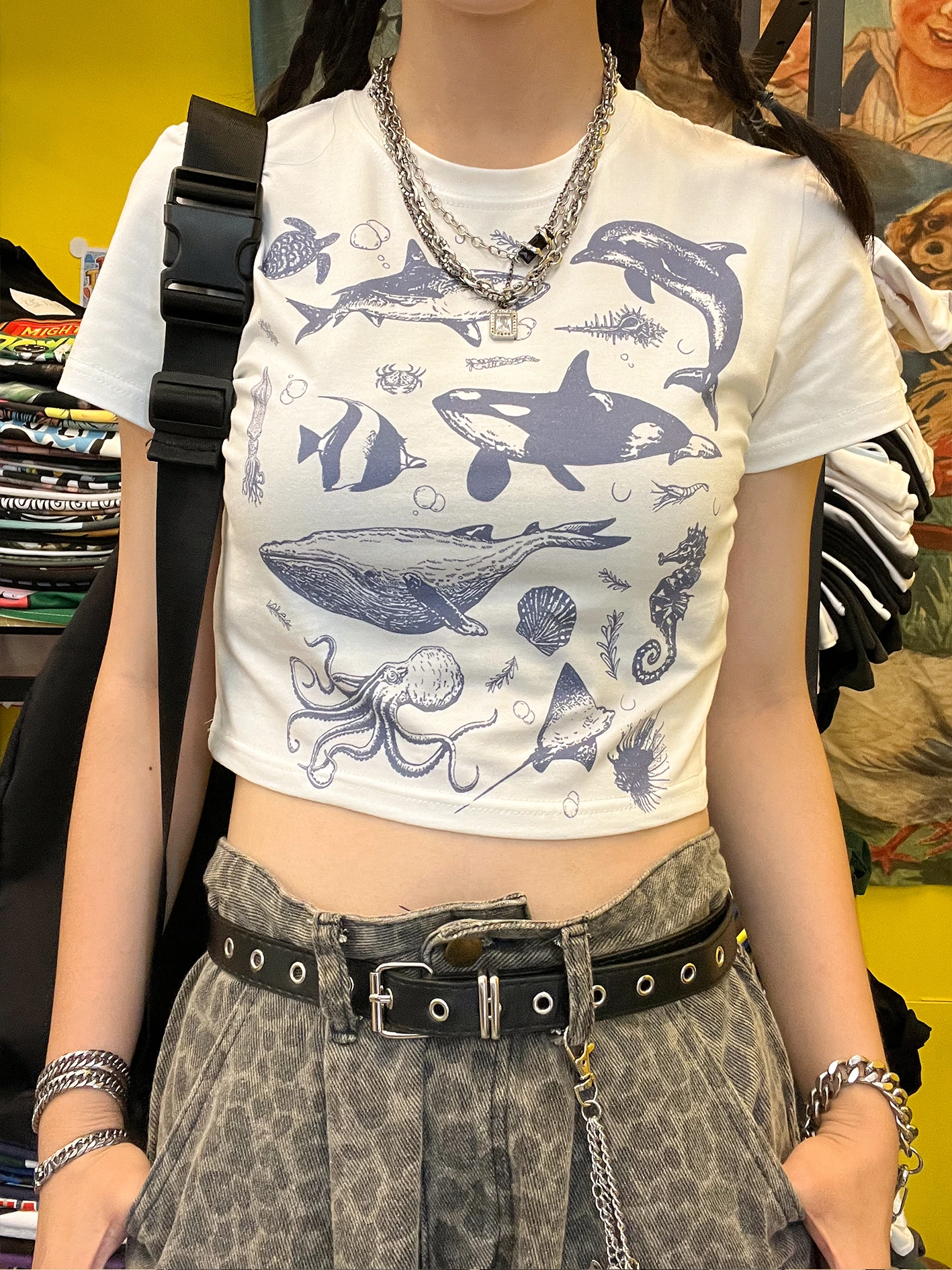 Ocean Life Blue Creative Short Sleeve Shirt by Wang You Bing Studio Recommended by Store Manager Premium Feel Summer Wear
Ocean Life Blue Creative Short Sleeve Shirt by Wang You Bing Studio Recommended by Store Manager Premium Feel Summer Wear