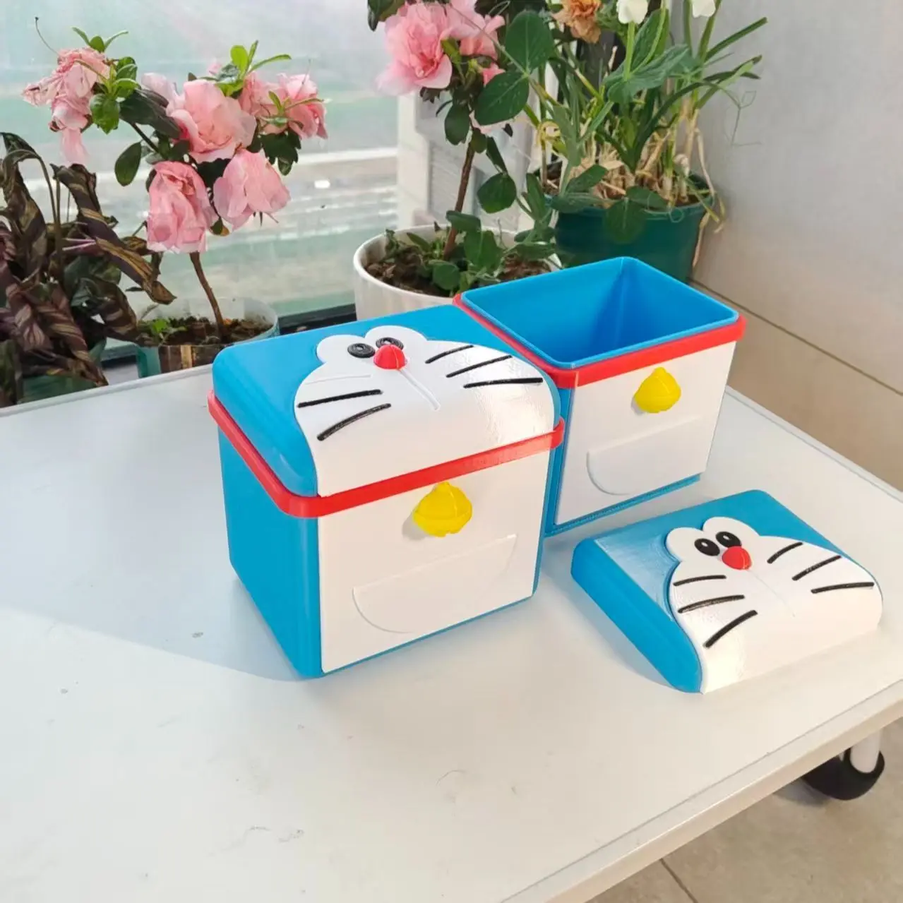 New Creative Blue Cat Cute Cartoon Pen Holder Storage Box Colorful Splicing Treasure Box for Snacks Toys Study and Entertainment
New Creative Blue Cat Cute Cartoon Pen Holder Storage Box Colorful Splicing Treasure Box for Snacks Toys Study and Entertainment