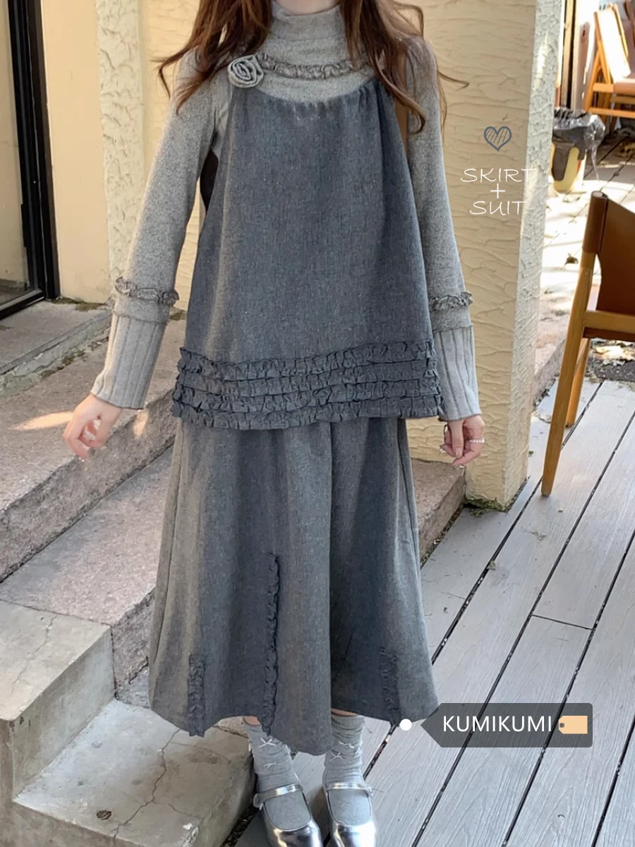 Korean Fashion New Women 3 Piece Sets Long Sleeve Slim T-shirt + Sleeveless A Line Camisole Tops + A Line Long Skirt Outfits
Korean Fashion New Women 3 Piece Sets Long Sleeve Slim T-shirt + Sleeveless A Line Camisole Tops + A Line Long Skirt Outfits