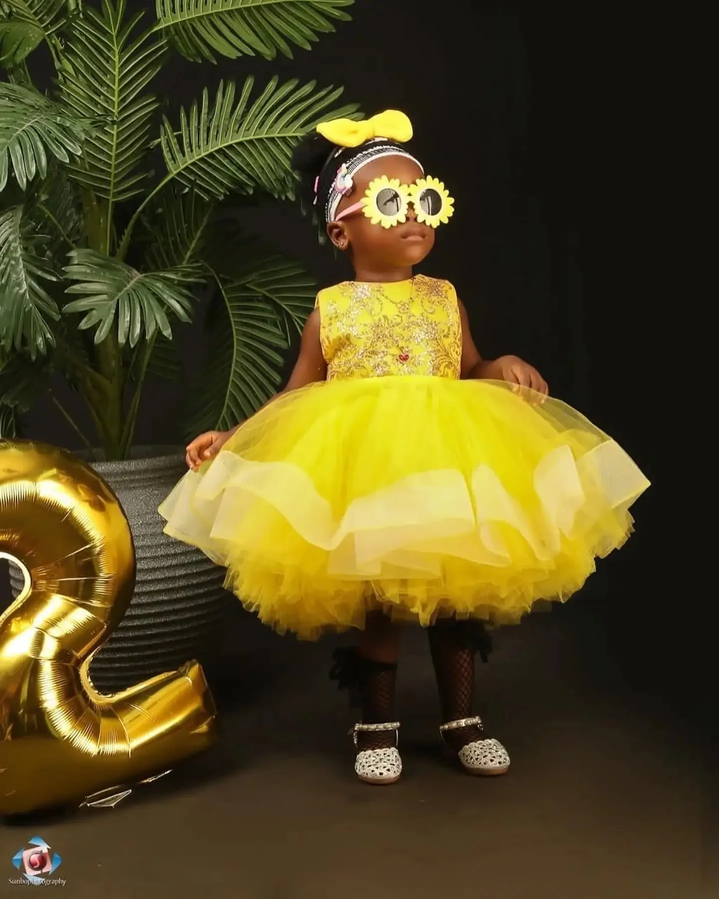 Customized Yellow Flower Girl Dresses For Wedding Appliques Sleeveless Puffy Kids Birthday Party First Communion Pageant Gown
Customized Yellow Flower Girl Dresses For Wedding Appliques Sleeveless Puffy Kids Birthday Party First Communion Pageant Gown