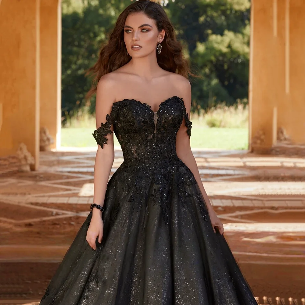 Customized Grace Black Wedding Dress Sweetheart Off the Shoulder Classic Applique Tulle Shiny A-Line Floor Length Bride Gowns V
Customized Grace Black Wedding Dress Sweetheart Off the Shoulder Classic Applique Tulle Shiny A-Line Floor Length Bride Gowns V