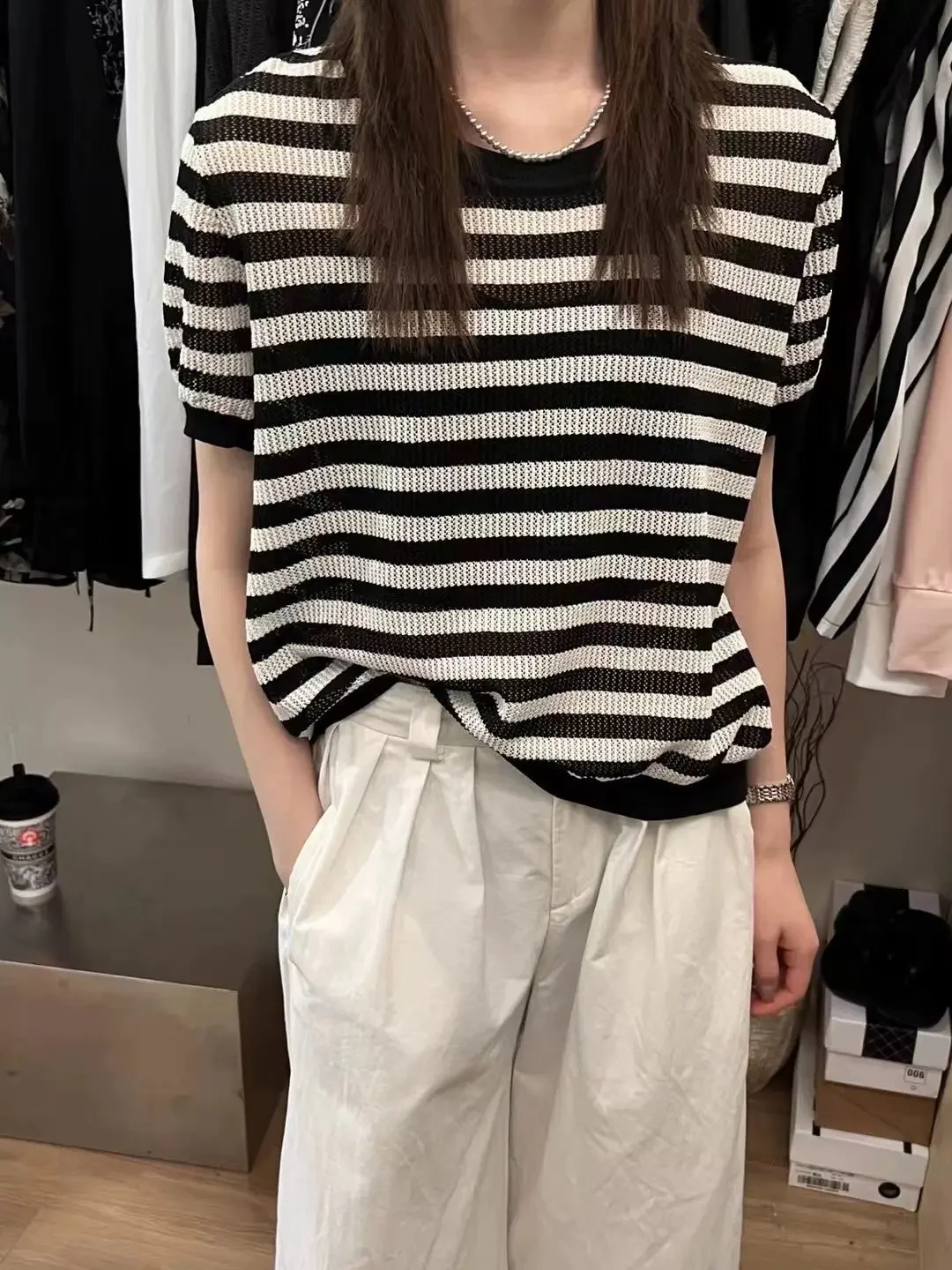 New Casual Versatile Thin T-shirt Design-sensing Back Single-breasted Slit Ice Silk Sweater for Women
New Casual Versatile Thin T-shirt Design-sensing Back Single-breasted Slit Ice Silk Sweater for Women