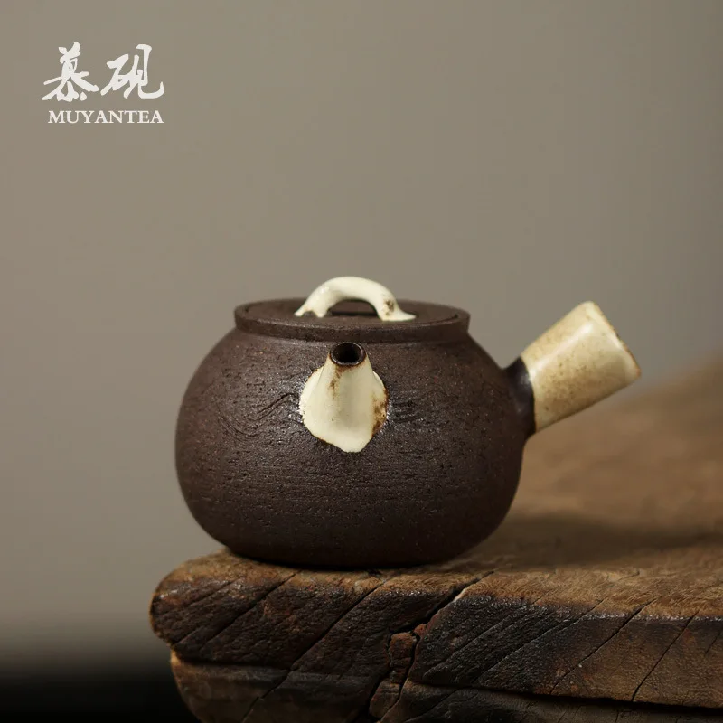Mutaoy Japanese-Style Handmade Kashu Raw Ore Rough Pottery Side-Handle Ceramic Small Teapot, Unglazed Original Color, Vintage
Mutaoy Japanese-Style Handmade Kashu Raw Ore Rough Pottery Side-Handle Ceramic Small Teapot, Unglazed Original Color, Vintage