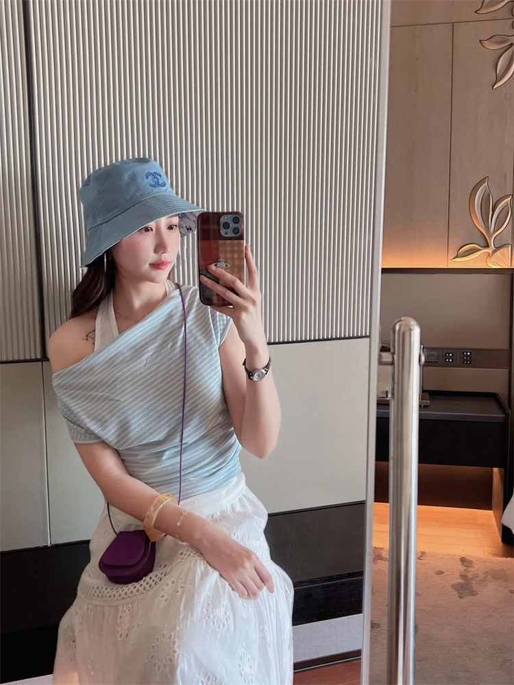 Spring Early Striped T-Shirt Set Elastic Waist Half Skirt Cotton A-Line Skirt Embroidery Simple Style Women's Fashion Set
Spring Early Striped T-Shirt Set Elastic Waist Half Skirt Cotton A-Line Skirt Embroidery Simple Style Women's Fashion Set