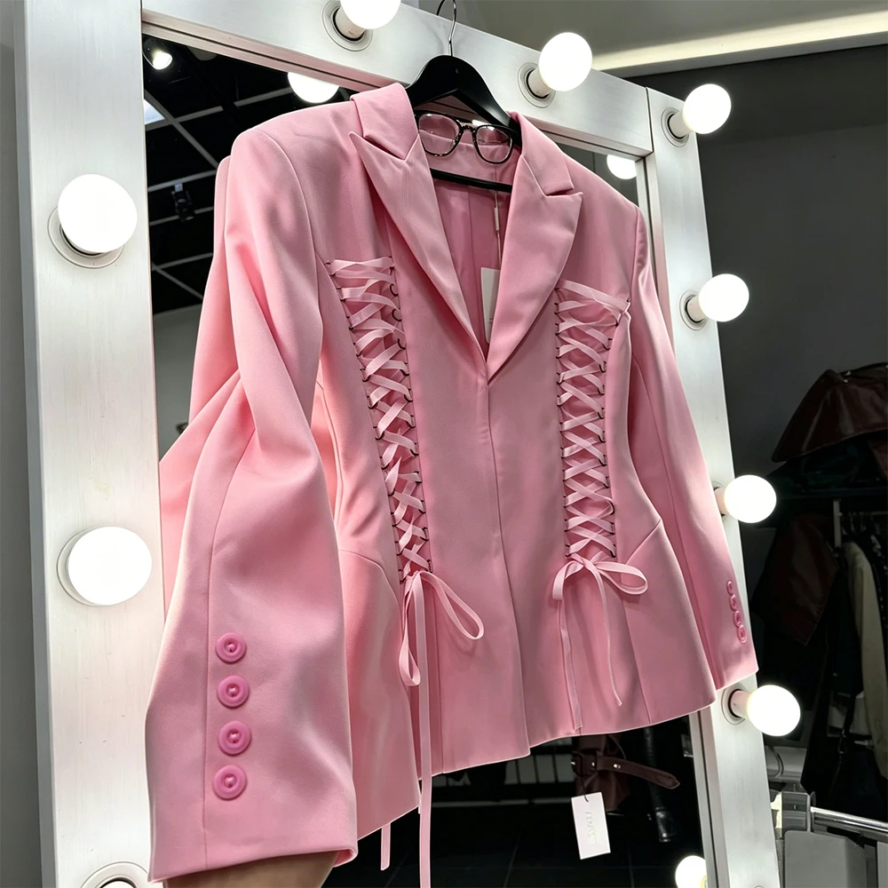 Customized Modern Blazer for Woman 2026 Long Sleeves V Neck Ties Jacket 2026
Customized Modern Blazer for Woman 2026 Long Sleeves V Neck Ties Jacket 2026