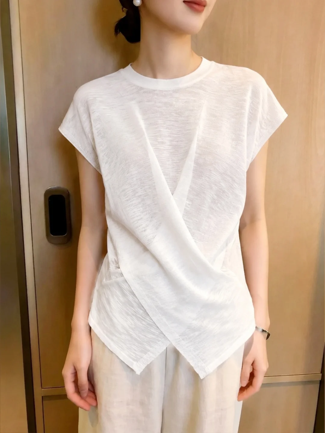 Cross Back Slim Fit Short Sleeve T-Shirt Korean Style Commute Versatile Light Maturity Summer Design Sense Simple Thin
Cross Back Slim Fit Short Sleeve T-Shirt Korean Style Commute Versatile Light Maturity Summer Design Sense Simple Thin