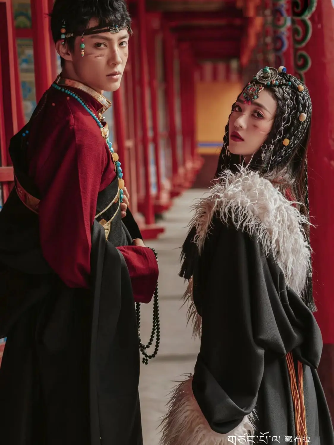 2024 Ethnic Costume Minority New Clothes Tibetan Couple Robe Trip Shoot Wedding Daily Costumes
2024 Ethnic Costume Minority New Clothes Tibetan Couple Robe Trip Shoot Wedding Daily Costumes