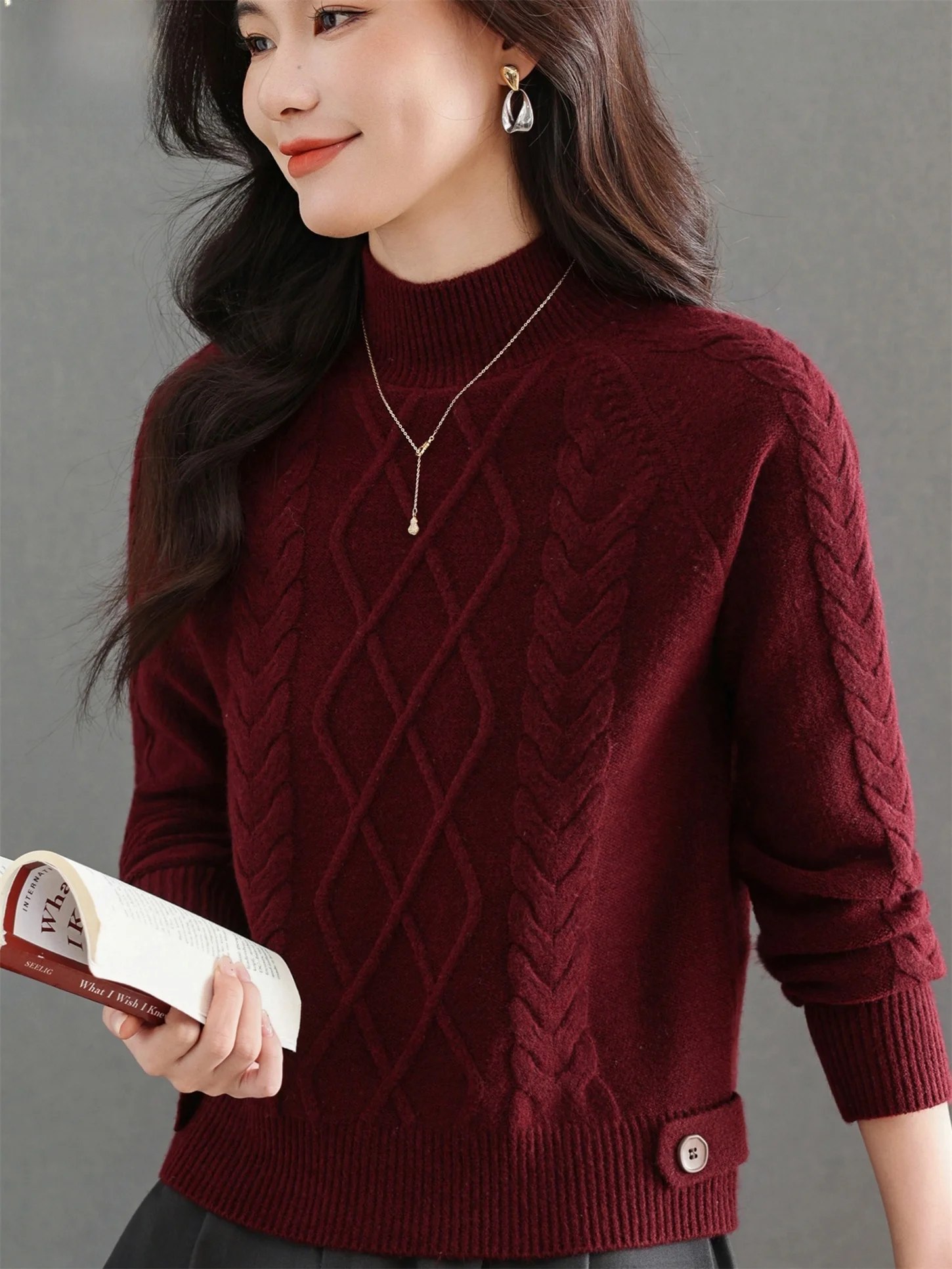 Thiened f-свитер с высоким воротником, осень-зима, теплая вязаная свободная внутренняя одежда для женщин среднего возраста и ли, модная ...
Thiened f-свитер с высоким воротником, осень-зима, теплая вязаная свободная внутренняя одежда для женщин среднего возраста и ли, модная ...