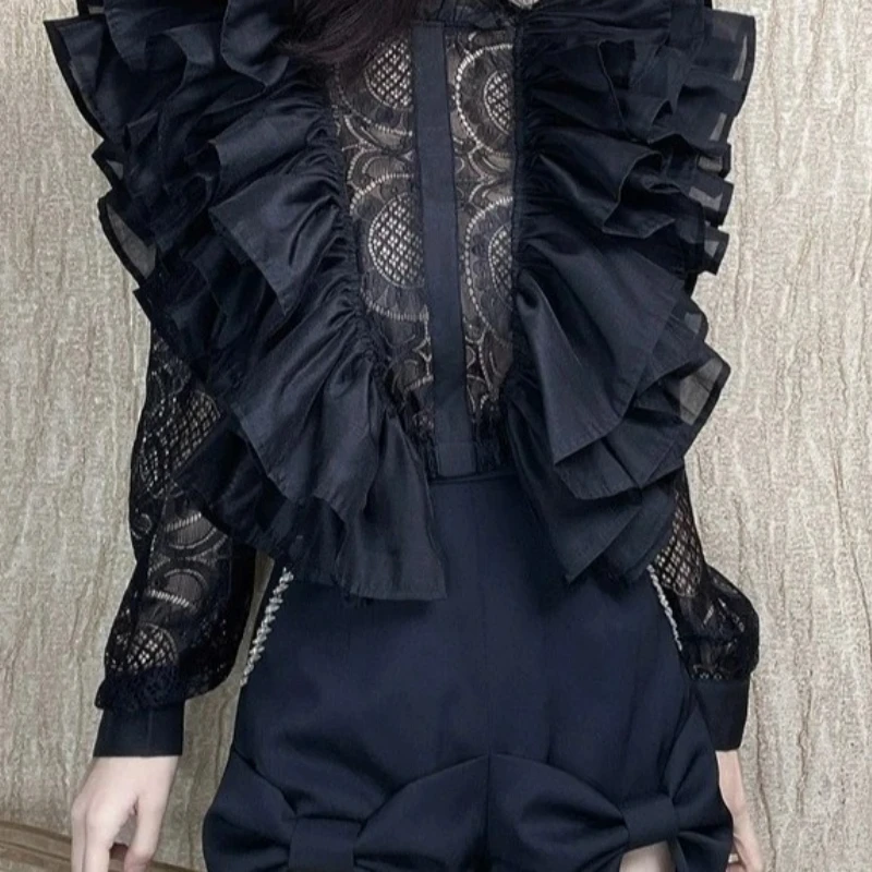 Hollow Lotus Leaf Edge Design Lace Top 2025 Early Spring New Slim Fit Short Shirt for Women
Hollow Lotus Leaf Edge Design Lace Top 2025 Early Spring New Slim Fit Short Shirt for Women