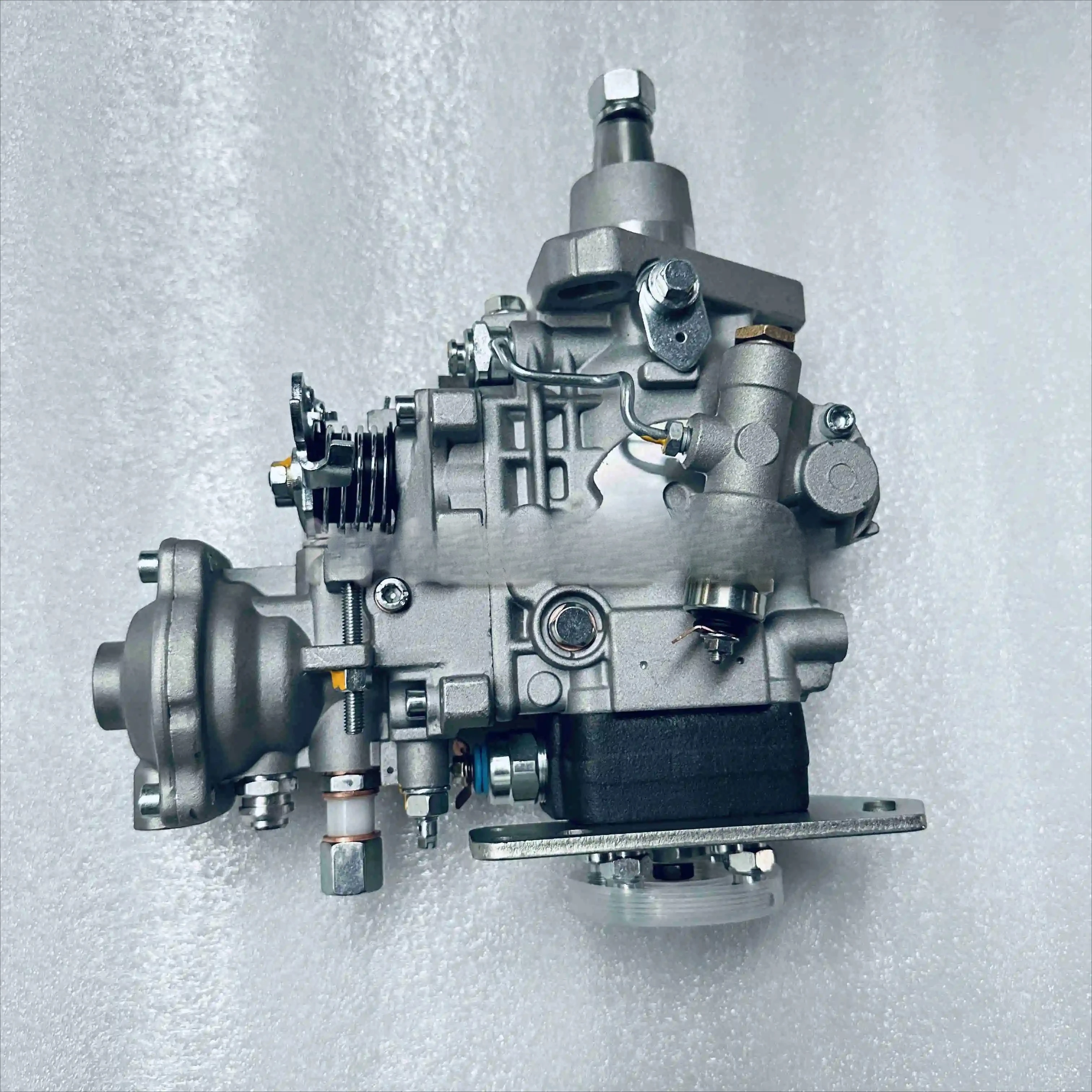 Cummins Engine Parts VE Fuel inje ction pump 2854949 0460424275 12F1100L943VE
Cummins Engine Parts VE Fuel inje ction pump 2854949 0460424275 12F1100L943VE