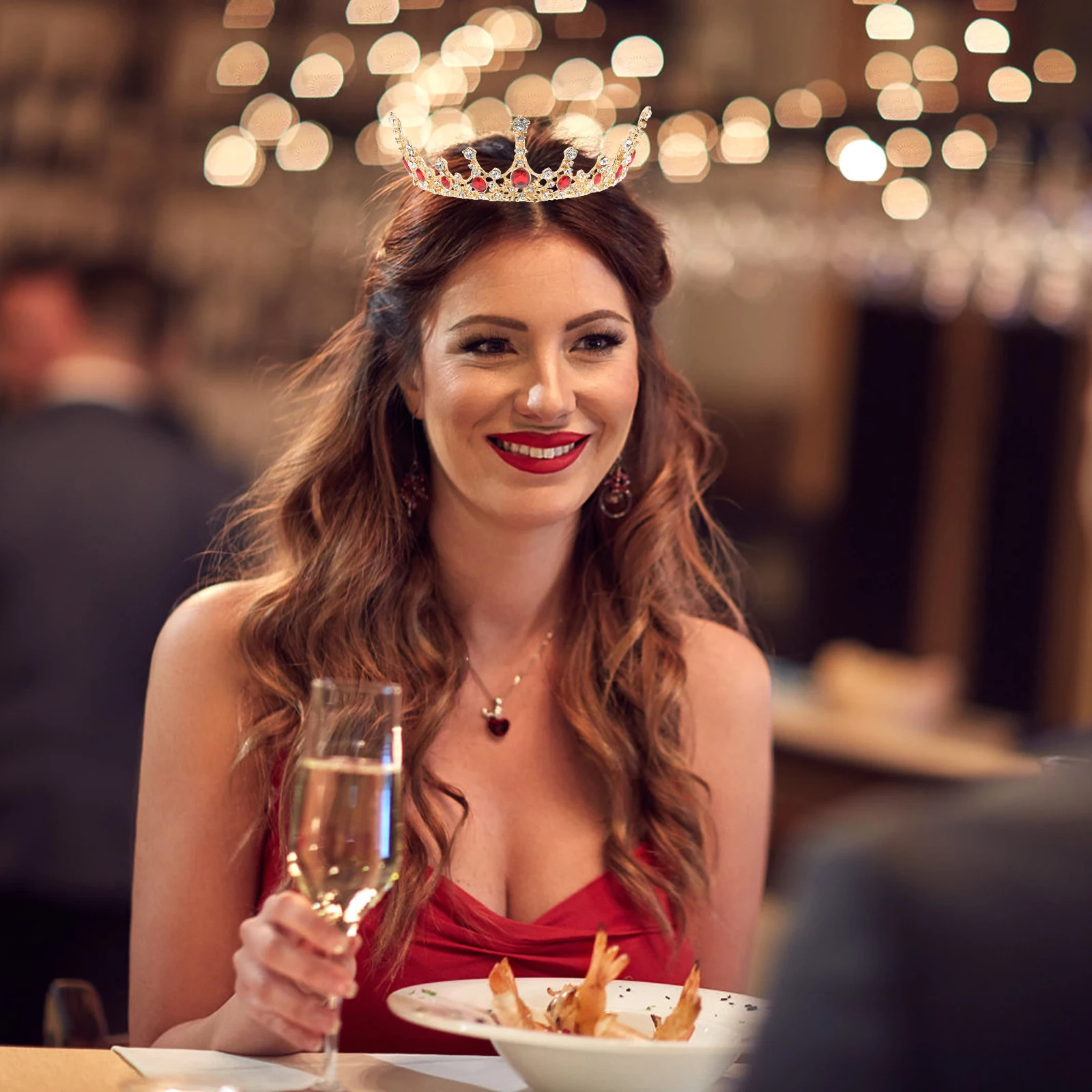 1Pcs Bridal Crystal Wedding Crown Baroque Round Shape Ancient Copper Bride Hair Decor Bridal Wedding Crown Bride Hair Decor
1Pcs Bridal Crystal Wedding Crown Baroque Round Shape Ancient Copper Bride Hair Decor Bridal Wedding Crown Bride Hair Decor