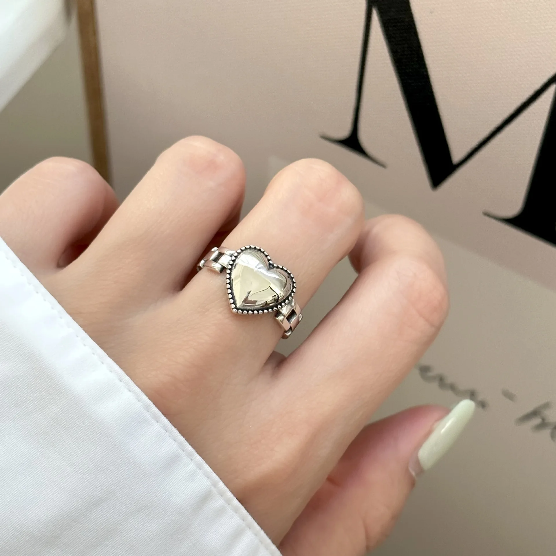 VENTFILLE 925 Sterling Silver Strap Love Heart Ring For Women Gift Punk Vintage Romantic Jewelry Dropshipping Wholesale
VENTFILLE 925 Sterling Silver Strap Love Heart Ring For Women Gift Punk Vintage Romantic Jewelry Dropshipping Wholesale